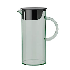 Stelton - EM77 Waterkan met Deksel 1,5 l. - Stoffig Groen Stelton - EM77 kan met deksel 1,5 l stoffig groen Stelton