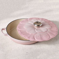 Le Creuset - Cocotte Signature Campagnard Blossom 26 cm Coquillage Rose Le Creuset Casserole
