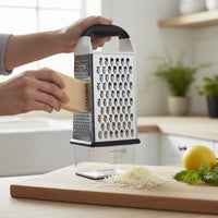 OXO - Râpe avec réservoir OXO