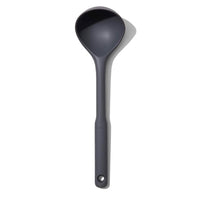 Cuillère à soupe OXO en silicone gris